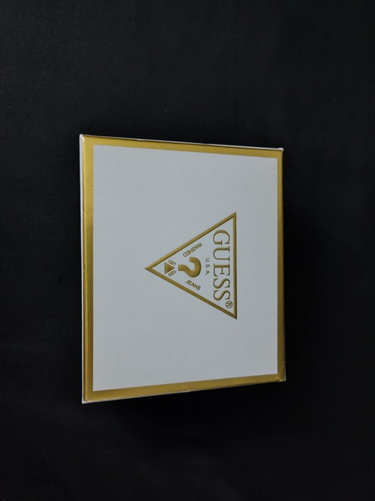 Guess women's wallet