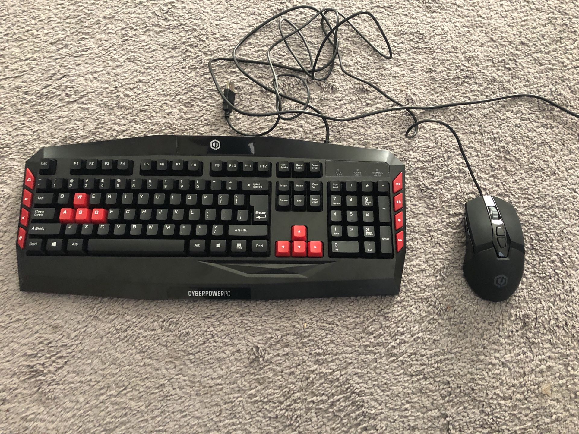 BRAND NEW CyberpowerPC Elite Pro M1 131 RGB 8200DPI w/ 9 programmable Button, adjustable Weight and lighting effects Gaming Mouse