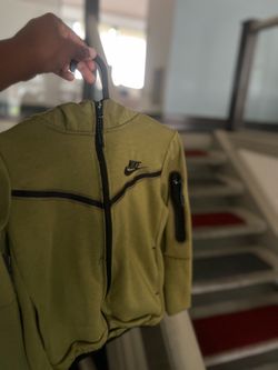 Nike tech jacket