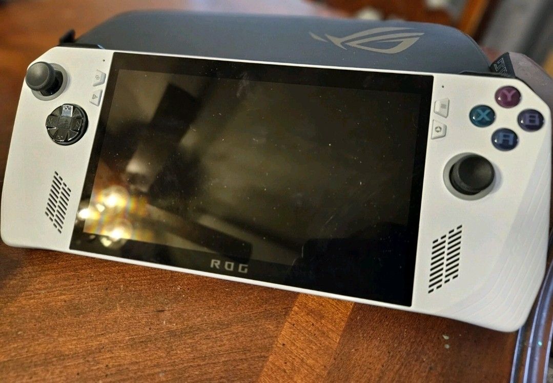 Asus Rog Ally Z1 Extreme 