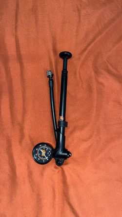 Fox Suspension Shock Pump
