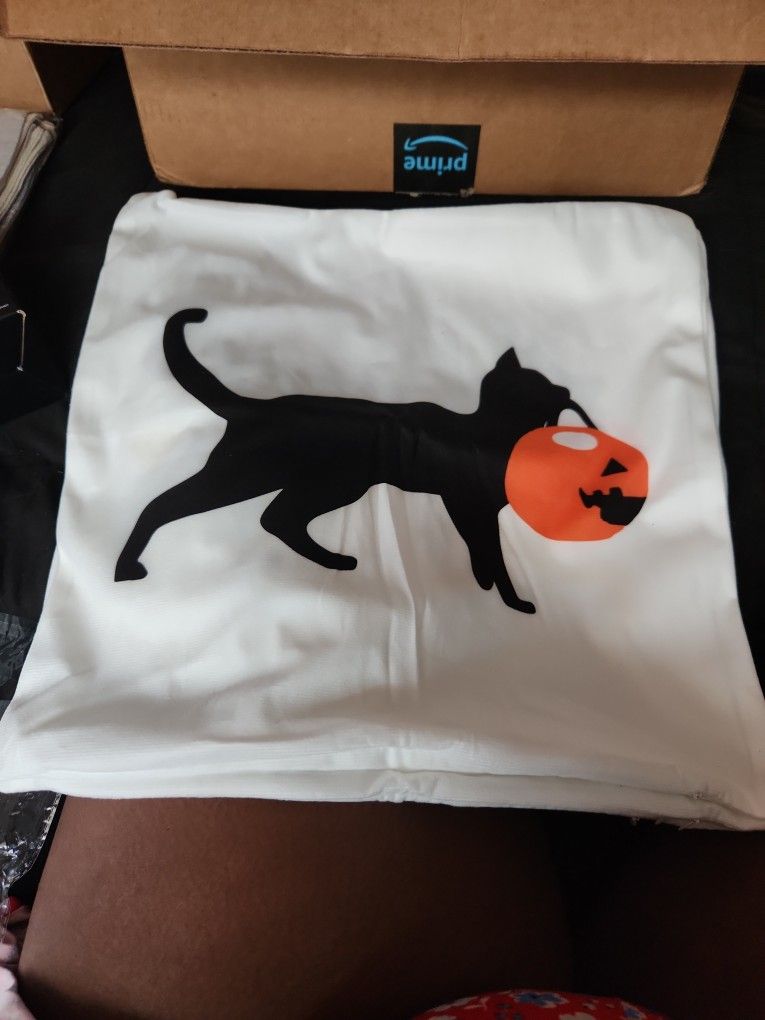 Set Of 4 White Black And Orange Pillow Case Covers