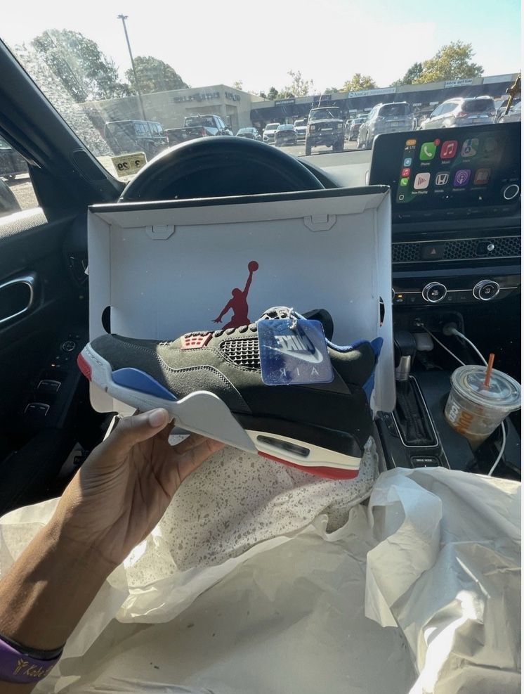 Jordan 4