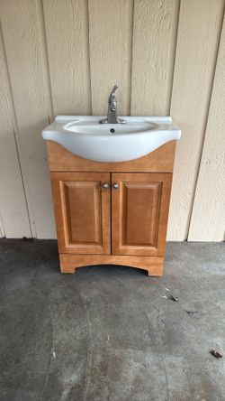 Small Bathroom Sink/vanity