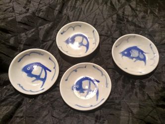 Vintage Japanese 19th Century Koi Porcelain Disheware