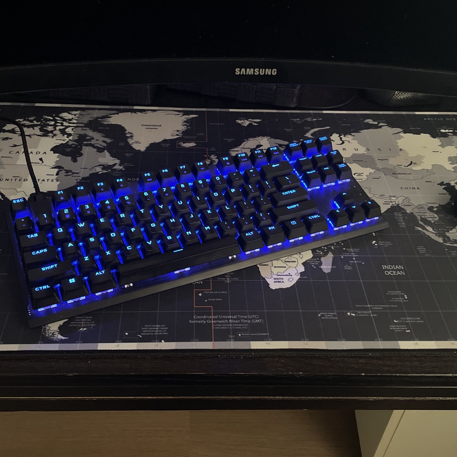 Corsair K60 Keyboard