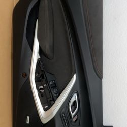 Chevy Camaro ZL1 2017-2019 Driver door Panel suede with Red stitching (oem)