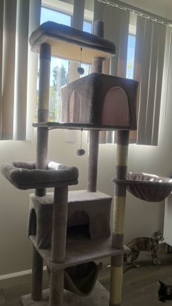 Cat tree