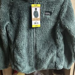 NWT Youth High Pile Kids size S 7-8 By Eddie Bauer 