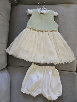 Baby dress with bottoms