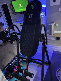 Inversion table
