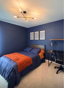 Full size bed