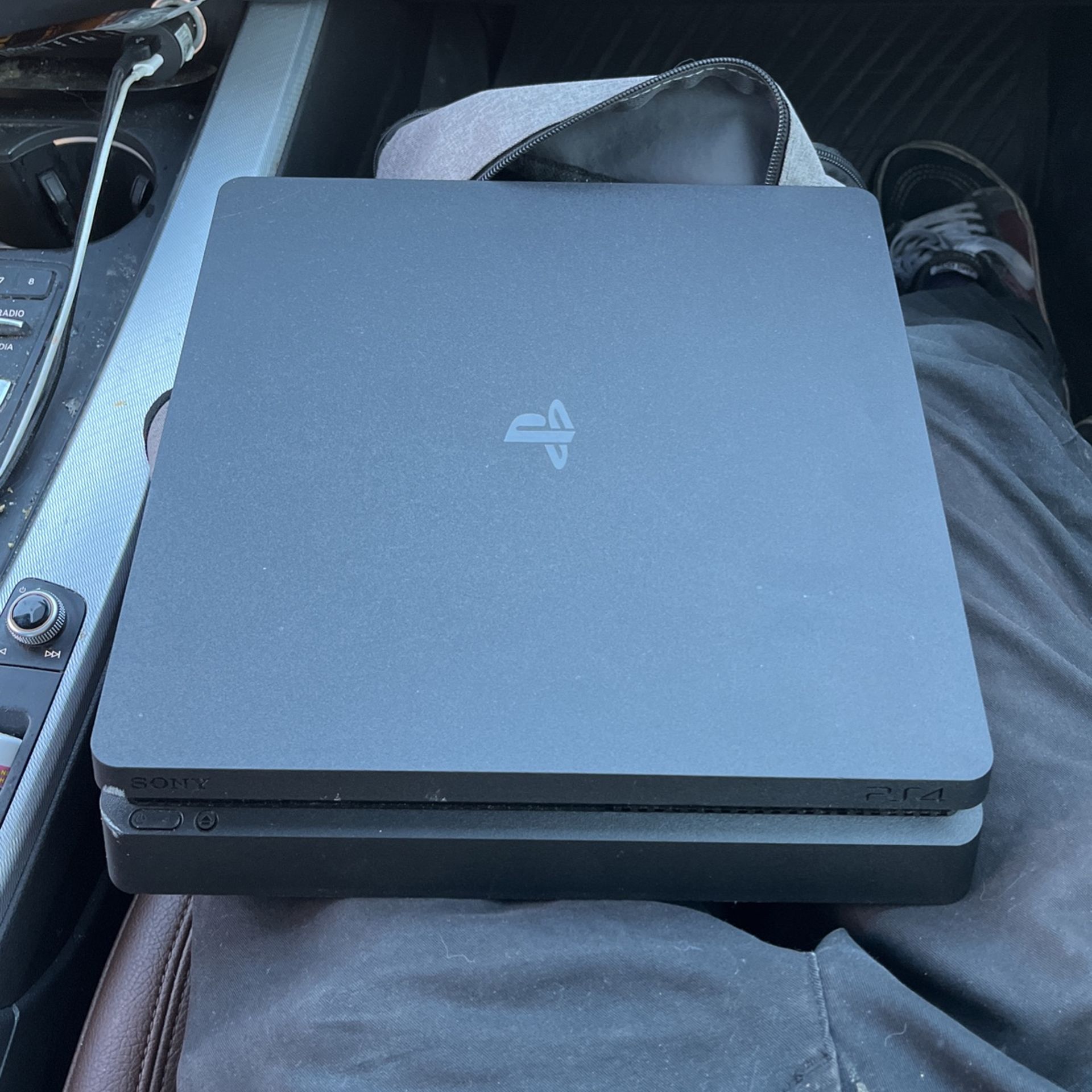 PS4 1TB