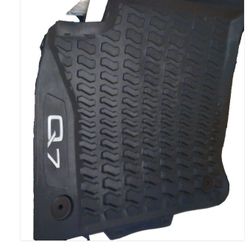 1 Audi Q7 Vehicles Floor Mat 2016 to 2025 cars