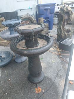 Waterfountain / birdbath