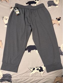 Woman’s under armour clothes