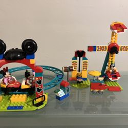 Lego Mickey, Minnie and Goofy's Fairground Fun set