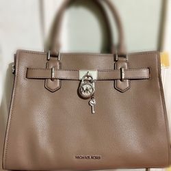 MK Bag (Brand New) never used