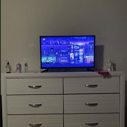 32 Inch Roku Smart TV