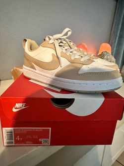 Nike court low beige new kids unisex size 4