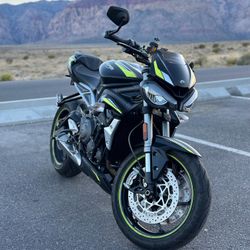 Sale Triumph Street Triple 765rs