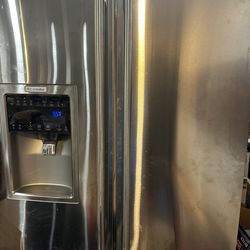 3 Door Refrigerator 36x69 1/2 Size