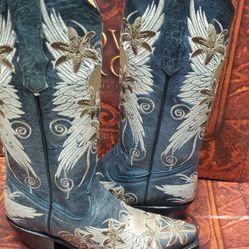 NEW REAL LEATHER LADIES COWBOY BOOTS AVAILABLE IN SIZE  5  and 6
