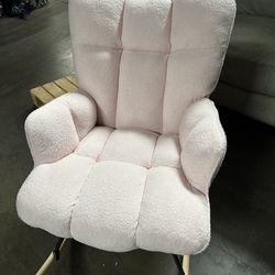 Rocking chair used in good condition