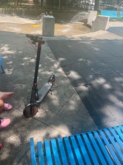 Electric scooter
