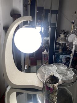 VINTAGE JACK HAYWOOD SERPENTINE TABLE LAMP