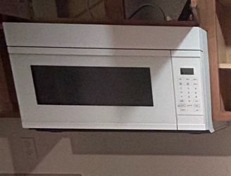Whirlpool White Microwave