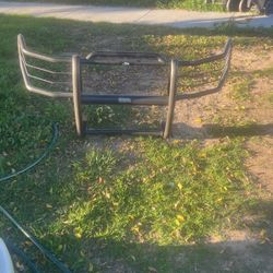 BULL BAR/BRUSH GRILL GUARD