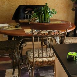 Dining Room Table & 4 Chairs 