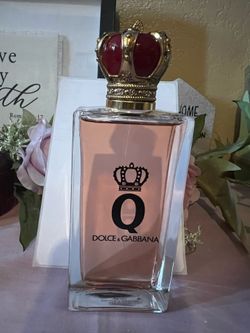 Dolce Gabbana Queen
