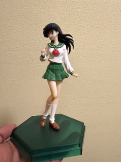 Inuyasha Kagome Higurashi Anime Figure with Base / Figura Kagome