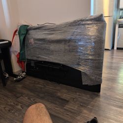 75 Inch samsung 4k TV