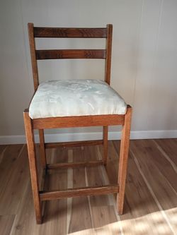 Wood Ladder-Back Counter Stool