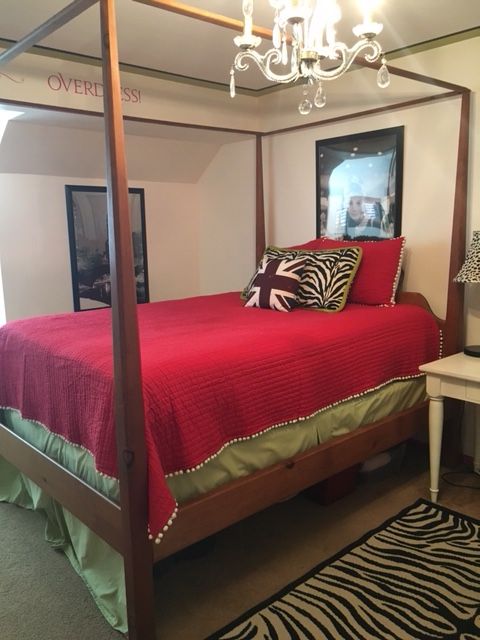 Pine Wood Queen Pencil Post Bed Frame For In Kirkwood Mo Offerup