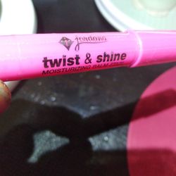 Jordana Twist & Shine
