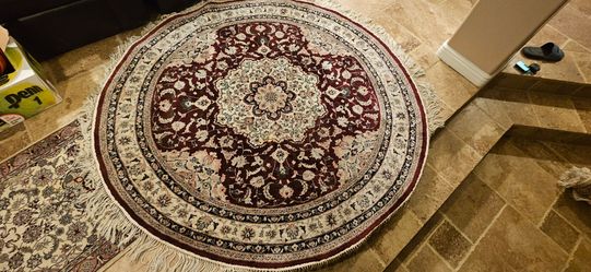 Real Persian Rug 6' diameter