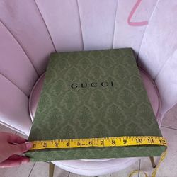 Gucci box 
