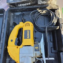 DEWALT DW317  Varible Speed Jigsaw