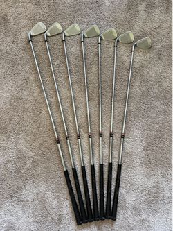 Callaway Big Bertha irons 4-pw (right) (standard)