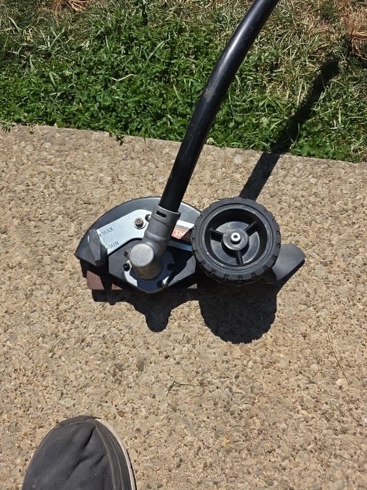 Craftsman Gas Trimmer Weed Edger Attachment only 358792-B5