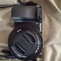 Sony Alpha A6000 CAMERA