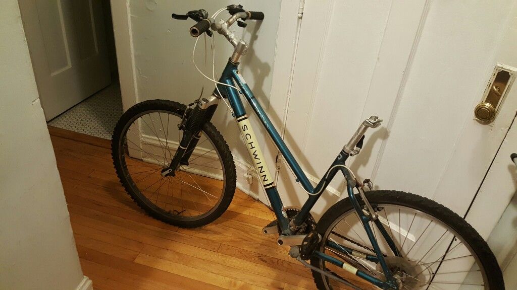 18 inch Schwinn women's Mountain bike