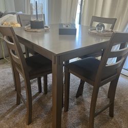 Dining Room Table 