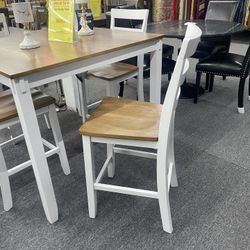 5 Pc Dinning Table Set $399