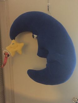 Musical moon and star wall hanging