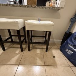 Set Of 3 Bar Stool Chairs $120